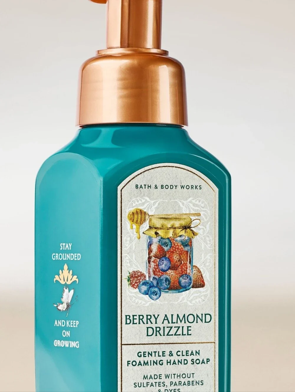 Bath & Body Works Berry Almond Drizzle Foaming Hand Soap 8oz NEW RARE